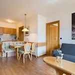 Kopp Apartman *